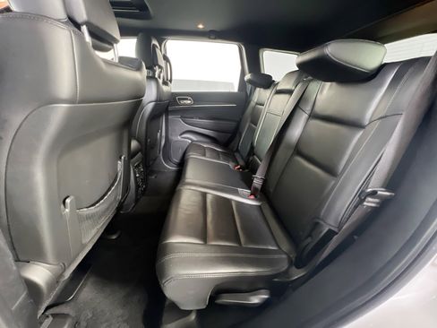 Used 2022 Jeep Grand Cherokee Limited image 24