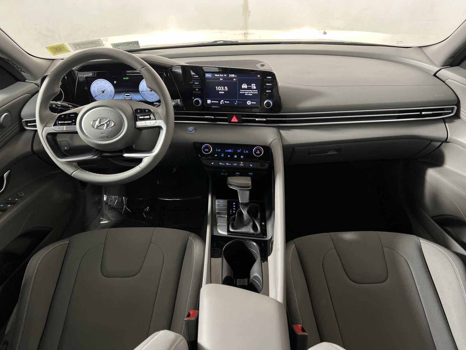Used 2022 Hyundai Elantra SEL w/ Convenience Package FWD image 19