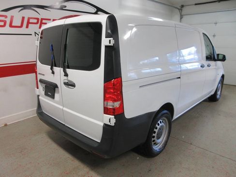 Used 2019 Mercedes-Benz Metris image 12