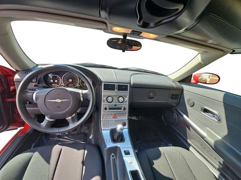 Used 2006 Chrysler Crossfire Convertible w/ Special Edition Group image 9