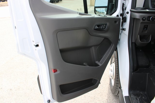 New 2026 Ford Transit 250 148 Medium Roof w/ Load Area Protection Package RWD image 8