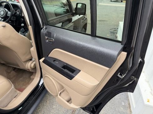 Used 2017 Jeep Patriot High Altitude image 26