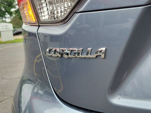 Used 2024 Toyota Corolla LE FWD image 6