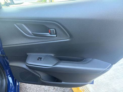 New 2026 Toyota Prius Plug-In Hybrid FWD image 23