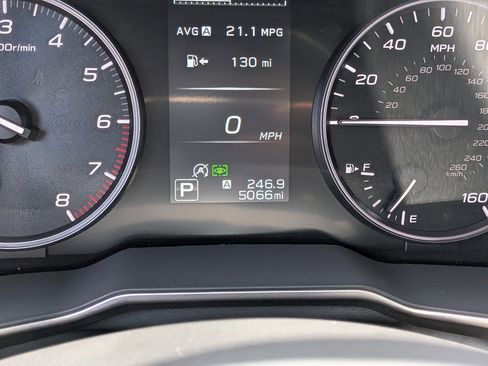 Certified 2025 Subaru Outback Limited AWD/4WD image 30