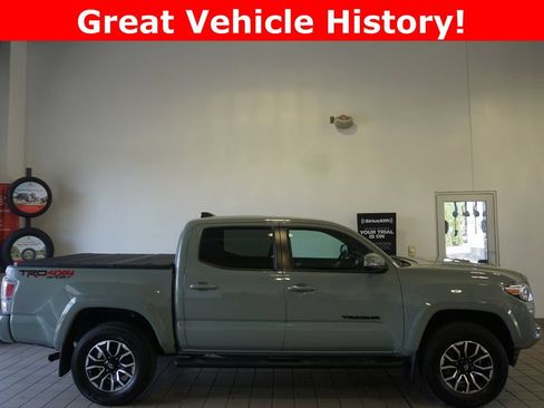 Certified 2023 Toyota Tacoma TRD Sport AWD/4WD image 2