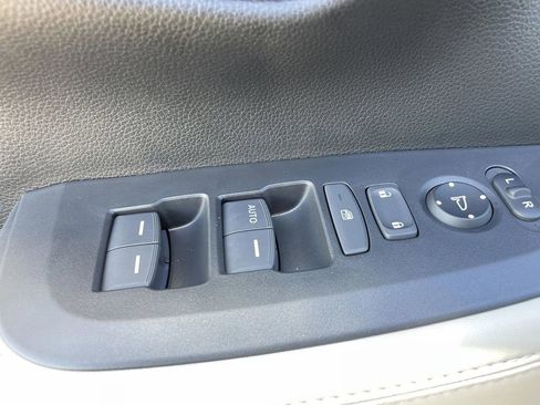 New 2026 Honda HR-V LX image 21