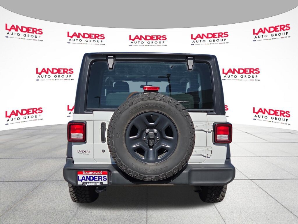 Used 2022 Jeep Wrangler Sport AWD/4WD image 4