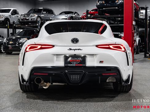 Used 2020 Toyota Supra Premium image 4