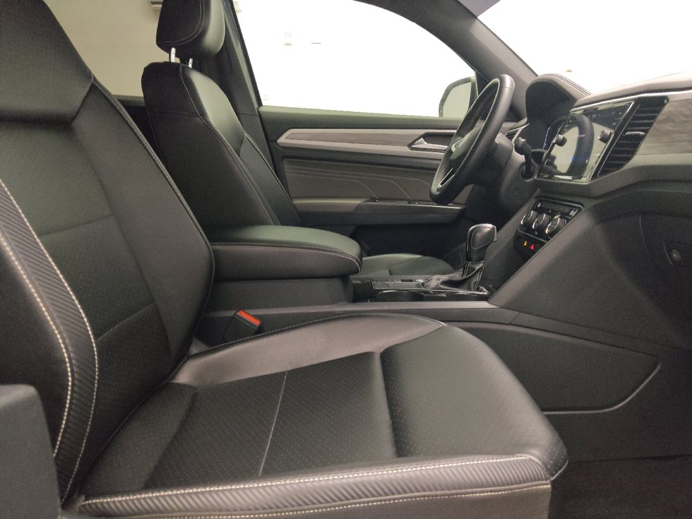 Used 2022 Volkswagen Atlas Cross Sport SE FWD image 21