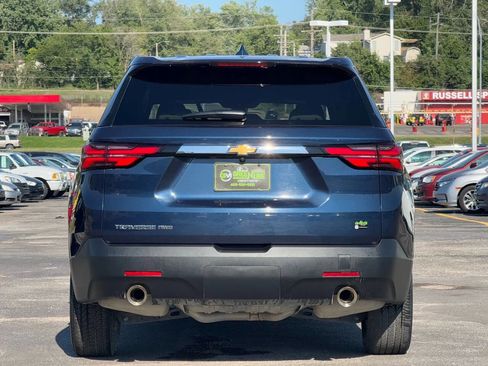Used 2022 Chevrolet Traverse LS w/ LPO, Floor Liner Package image 4
