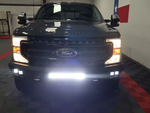 Used 2021 Ford F350 Lariat w/ Lariat Ultimate Package AWD/4WD image 27