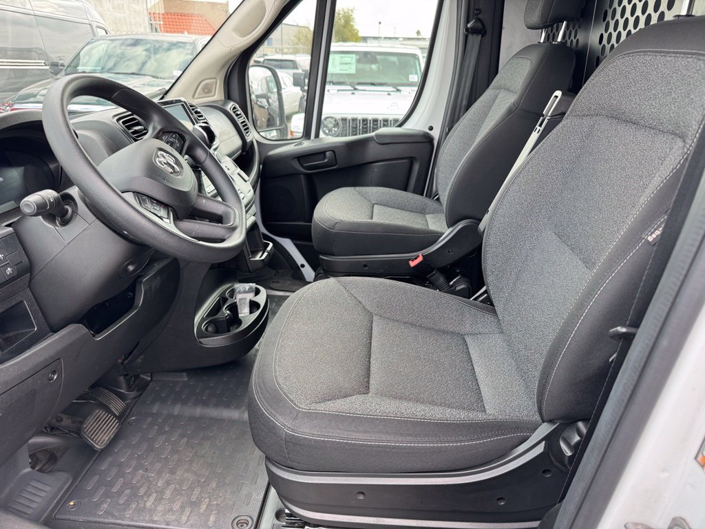 Used 2025 RAM ProMaster 2500 w/ U-Haul Equipment Group FWD image 10