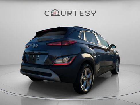 Certified 2023 Hyundai Kona SEL w/ Convenience Package image 3