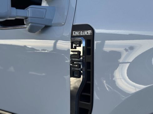 Used 2025 Ford F350 King Ranch AWD/4WD image 8