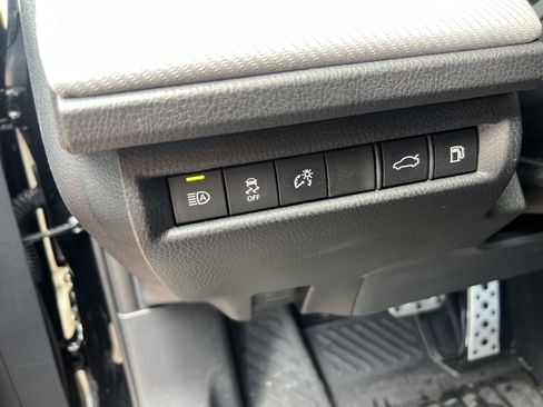 Used 2026 Toyota Camry SE image 35