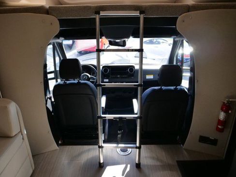 Used 2022 Mercedes-Benz Sprinter 3500 w/ Charging Package, Dashboard image 32