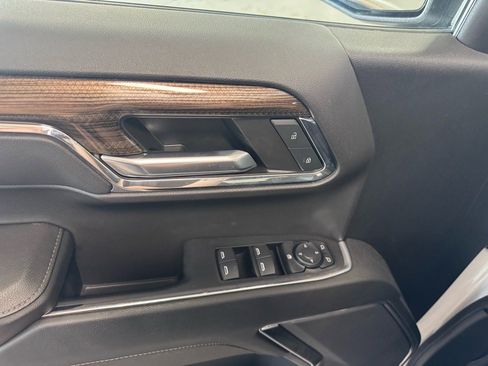 Used 2024 Chevrolet Silverado 1500 RST image 18