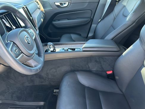 Used 2022 Volvo XC60 T8 Inscription Expression w/ Advanced Package image 13