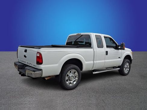Used 2013 Ford F250 XLT w/ Snow Plow Prep Pkg AWD/4WD image 4