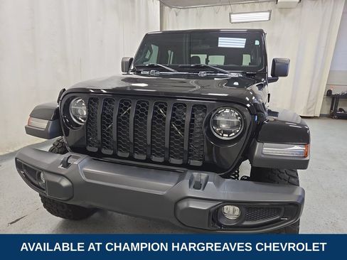 Used 2022 Jeep Gladiator Sport AWD/4WD image 39