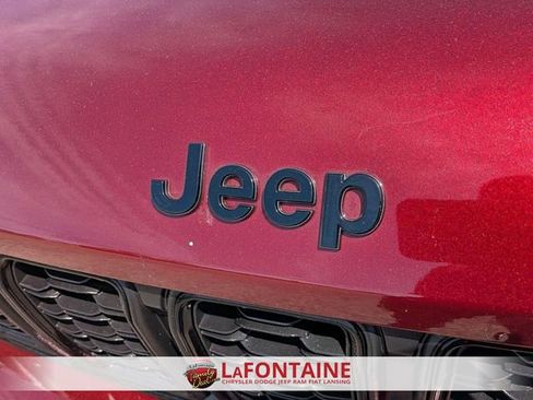 Certified 2023 Jeep Grand Cherokee L Laredo AWD/4WD image 8