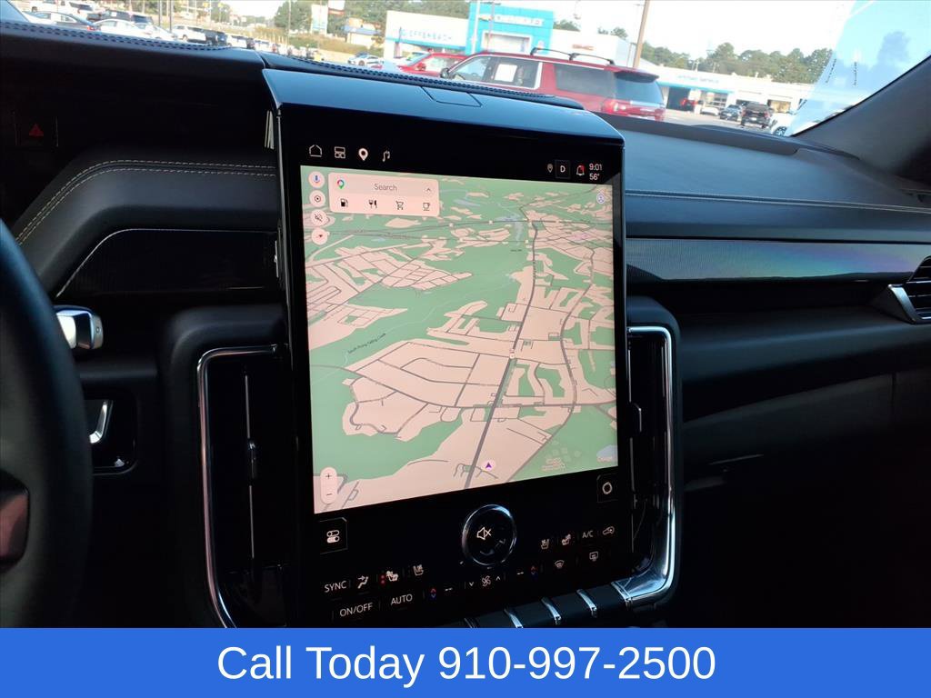 Used 2025 GMC Yukon Elevation w/ Elevation Premium Package AWD/4WD image 23