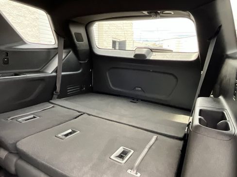 Used 2023 Chevrolet Traverse LT AWD/4WD image 27