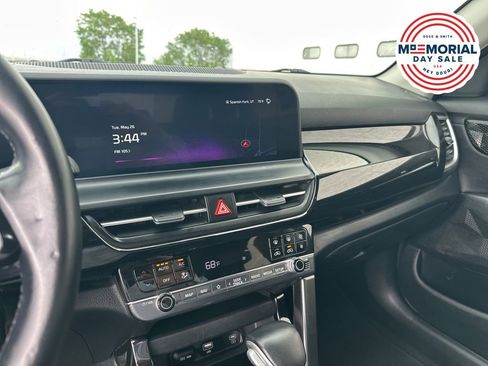 Used 2024 Kia Seltos S AWD/4WD image 16