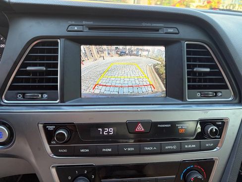 Used 2017 Hyundai Sonata Sport w/ Value Edition Package 02 FWD image 16