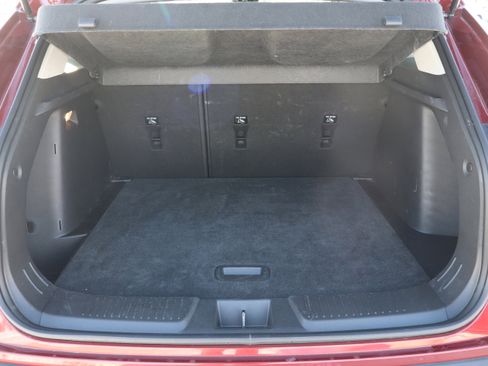 Used 2025 Chevrolet Trax LT w/ LT Convenience Package image 23