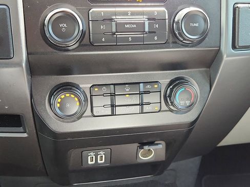 Used 2020 Ford F150 XLT w/ Equipment Group 301A Mid RWD image 10