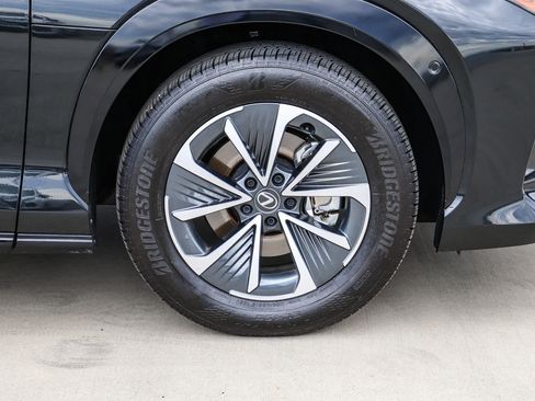 Certified 2023 Lexus RZ 450e Premium w/ Technology Package AWD/4WD image 9
