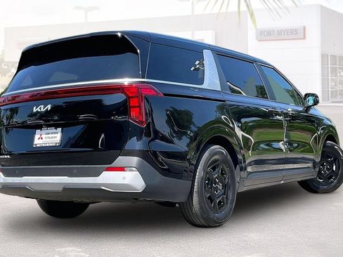 Used 2026 Kia Carnival FWD image 34