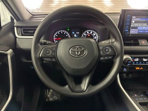 Used 2021 Toyota RAV4 XLE image 15