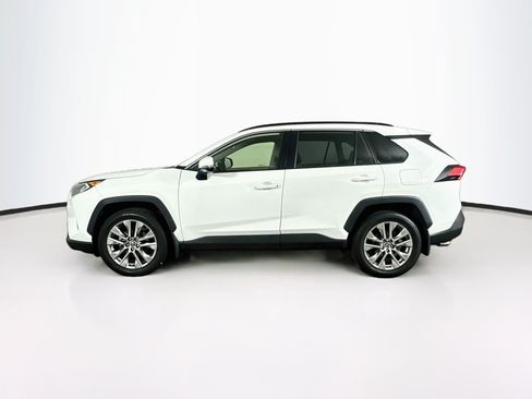 Used 2019 Toyota RAV4 XLE Premium w/ All Weather Liner Package AWD/4WD image 4