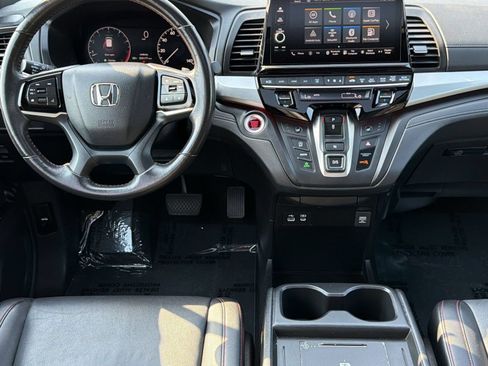Used 2025 Honda Odyssey Sport-L image 27
