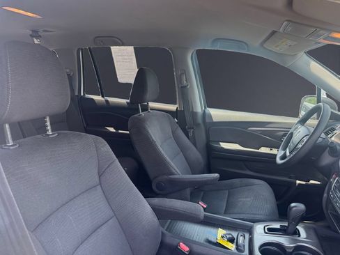 Used 2017 Honda Pilot LX image 12