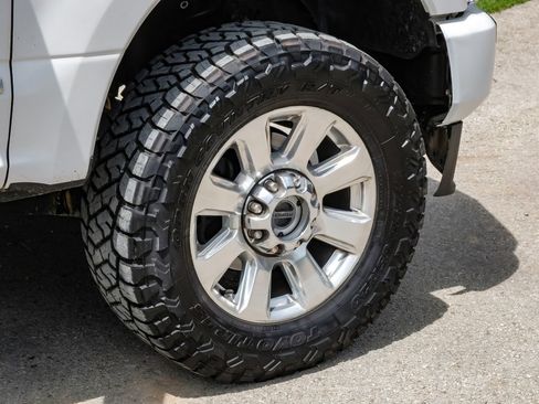 Used 2021 Ford F250 Platinum w/ FX4 Off-Road Package AWD/4WD image 62