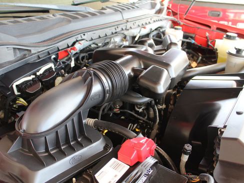Used 2019 Ford F250 Lariat w/ Lariat Value Package AWD/4WD image 57