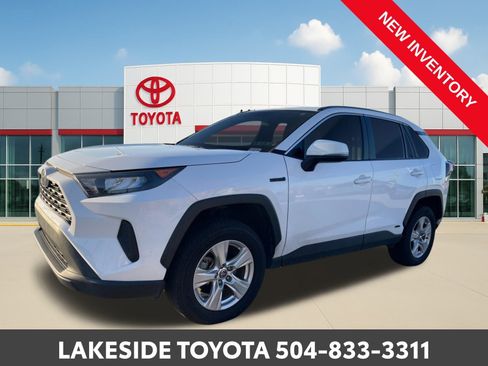 Certified 2021 Toyota RAV4 LE image 1