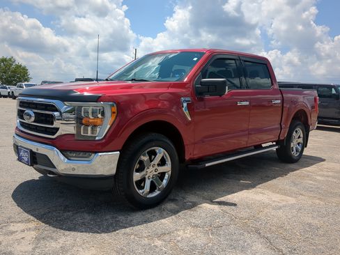 Certified 2021 Ford F150 XLT w/ Equipment Group 302A High AWD/4WD image 6