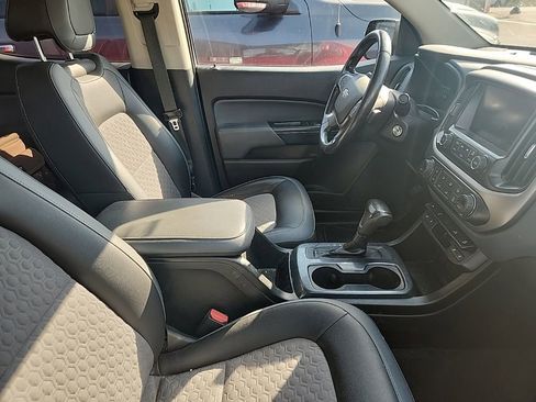 Used 2018 Chevrolet Colorado Z71 AWD/4WD image 14
