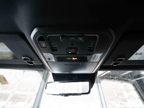 Used 2025 Toyota Tacoma Limited image 18