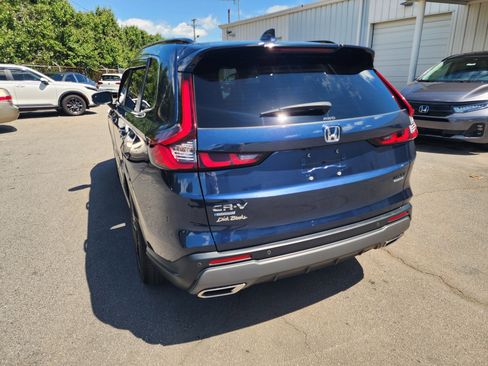 Used 2023 Honda CR-V Sport Touring image 7