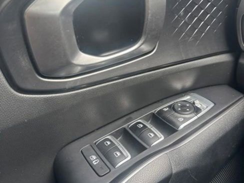 Used 2023 Kia Sorento S w/ Panoramic Sunroof Package FWD image 10