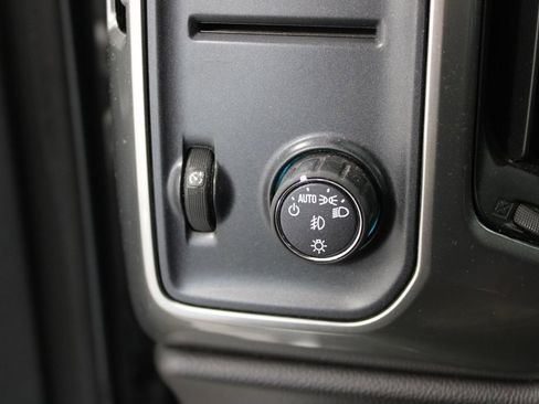 Used 2017 Chevrolet Silverado 1500 LT w/ All Star Edition image 28