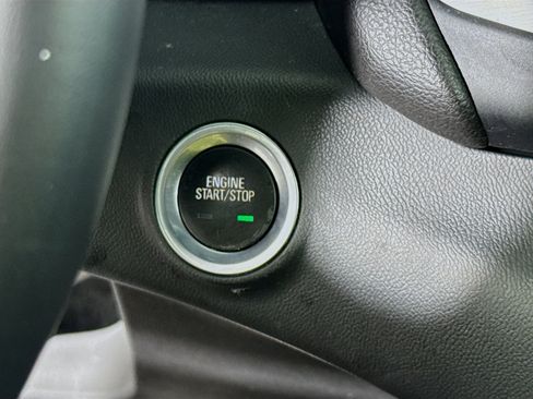 Used 2023 GMC Terrain SLT image 20