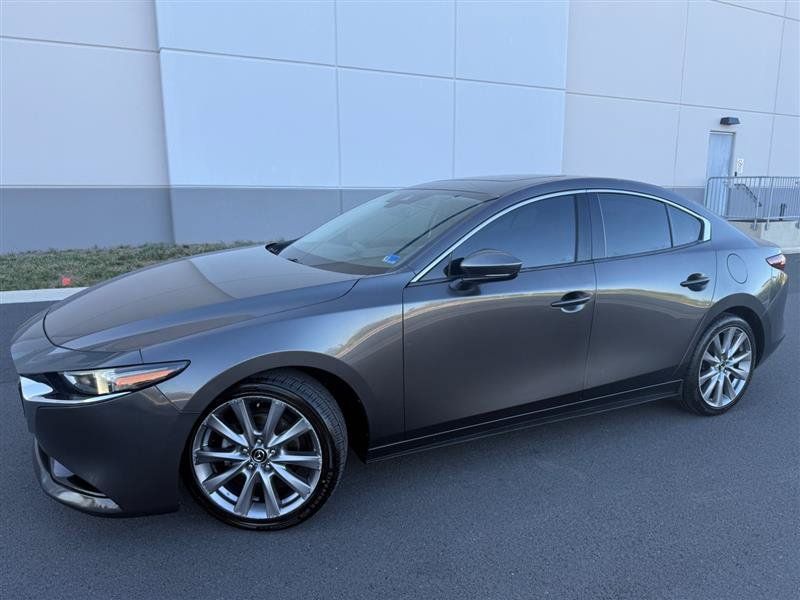 Used 2019 MAZDA MAZDA3 Sedan w/ Premium Package FWD image 3