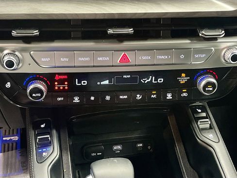 Used 2023 Kia Telluride EX X-Line AWD/4WD image 16